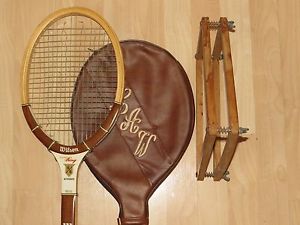 Wilson Wood Frame Collectors Racquet/Guard, Endorsed by Billy Jean King,4-1/2"