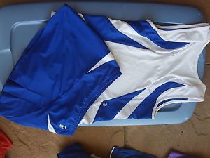 DUC LADIES TENNIS OUTFIT-SEPERATES- SKIRT/REVERSIBLE TOP SIZE M