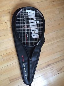 Prince TT grande OS 115 tennis racquet 4 1/4  like new!