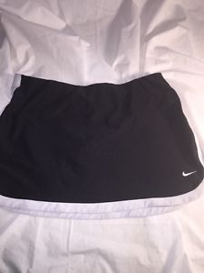 Women's Nike Tennis Skirt- Size M