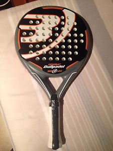 Pala Bullpadel Combat Nueva
