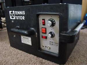 TEENIS TUTOR MODEL 2 TRAINING MACHINE BALL SHOOTER PERFECT WORKING SEE VIDEO EXC