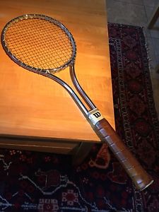 Vintage mint Wilson T2000 steel tennis raquet