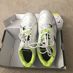 New Men' Tennis Shoes DIADORA, White, Size 9.5