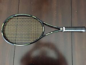 Wilson Blade 98 2016 18x20 4 1/4 Gut/Poly Hybrid.