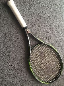 DUNLOP Biomimetic 400 TOUR Tennis racquet, 4 3/8 L3 Grip