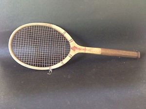 ANTIQUE VINTAGE WOOD TENNIS RACKET  BY: FJ BANCROFT CO. PAT. 1915  - New WINNER