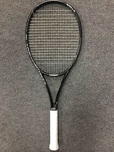 Wilson Amplifeel Blade 98 16x19 STRUNG 4 1/4 (Tennis Racket Racquet 304g 10.7oz)