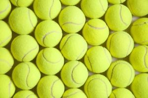 100 used tennis balls