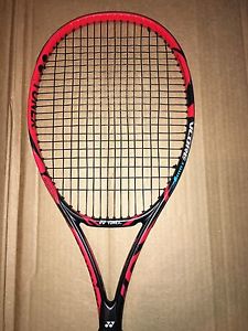 Yonex VCore Tour F 97 310g  - 4 3/8