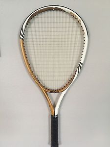 Wilson BLX Cierzo Two Tennis Racquet