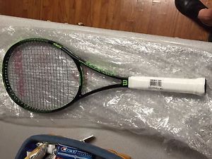 NEW - Wilson Blade 98 (16x19) Tennis Racquet 4-3/8
