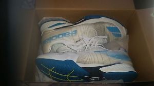 10.5 blue and white men s babolat jet tennis sneaker