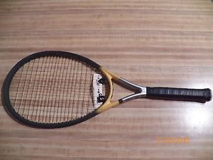 1 Head Ti S4 Comfort Zone tennis Racquet with a 4.5 grip..used