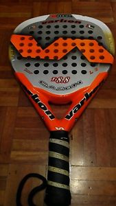 Pala Pádel VARLION CAÑON Ti 8.8 + bolsa Bullpadel + pelotas HEAD Padel