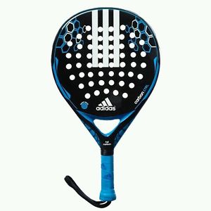 PALA ADIDAS CARBON  CONTROL. Asegura un control absoluto sobre la bola