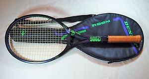 Dunlop MAX 200G PRO  4 1/2 grip Tennis Racquet excellent/outstanding condition