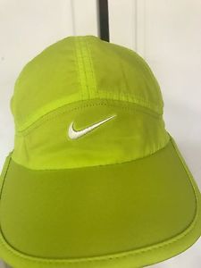 NWT Hat Nike Fro -fit Featherlight Women Tennis  Neon Volt One Size Fit  All