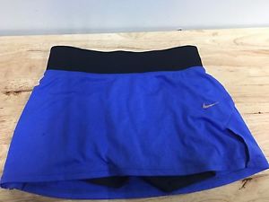 Womanas nike  tennis skirt size xs dri fit