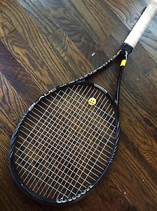 Wilson Blade 104 amplifeel (18 x 19), 4 1/4 Grip  Lightly Used