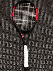 Wilson Pro Staff 97 Matte 2017 16x19 STRUNG 4 3/8 315g Roger Federer 11.1oz