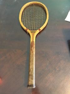 ANTIQUE VINTAGE Eureka MARATHON WOOD TENNIS RACQUET Old $18 Ship NR