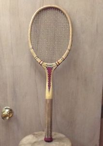 ANTIQUE VINTAGE WRIGHT & DITSON WOOD TENNIS RACQUET CIRCA 1900s MODEL: COLUMBIA