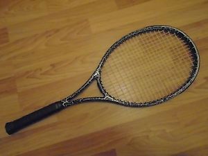 Donnay WST Agassi Hombre Midsize (95) Tennis Racquet. 4 1/4.