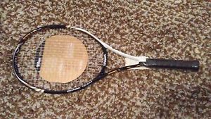 new tennis racquet Wilson Blade Team (18x19) 104 sq. in. 4 3/8 grip 3