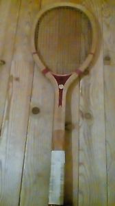 VINTAGE WRIGHT & DITSON WOODEN-HANDLED TENNIS RACKET AMERICAN ACE WOOD RACKET