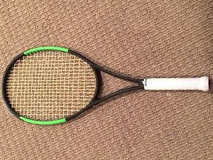 Wilson Blade 98 (18x20) Countervail - 4 1/4