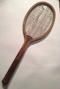 Vintage DAVEGA PREMIERE - NEW YORK CITY - NYC  Sports Wood Tennis Racket Antique
