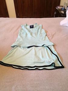 Women's Nike tennis outfit, Large, aqua/navy, NWOT