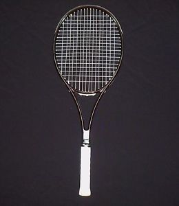 Wimbledon Eclipse Graphite Professional 88  4 1/4 Grip Tennis Racquet  #3192