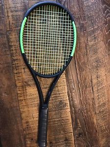 Wilson blade 98 (18x20) 4 3/8 - Great condition!