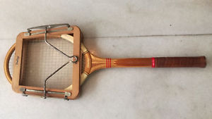 Vintage Dunlop Maxply Tennis Racquet And Clamp