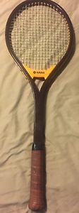 Vintage Yamaha Fiberglass YFG50 Tennis Racket