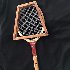 Vintage wilson *Tony Trabert* Tennis racket with wooden cover