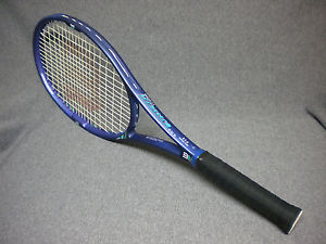 WILSON GRAPHITE AGGRESSOR 95 SQ IN TENNIS RACQUET 4 1/2 GRIP  VERY NICE