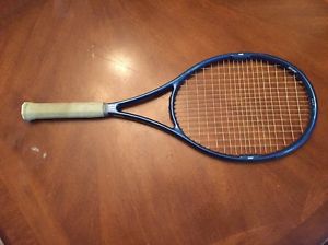 Wilson staff 6.5 Si Tennis Racquet, 4 1/2 L4 With Case