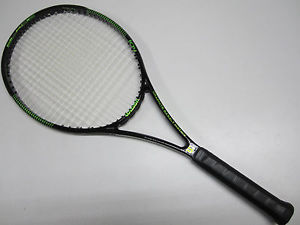 '15 WILSON BLADE 104 TENNIS RACQUET (4 1/4) AUTHORIZED WILSON DEALER DEMO