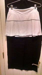 YAFFA "FLOUNCY SKIRT" TENNIS SKORT US SIZE L- WHITE WITH NAVY TRIM