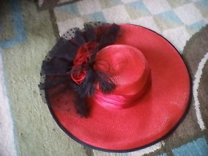 RED HAT, LADIES (STRAW HAT), SIZE: 7-8 ; (A Beautiful Hat); GREAT CONDITION !!