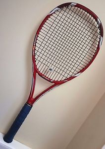 YONEX VCORE Tour 97 (330g) Wawrinka's ex-model, grip 4 1/2'' (#4)