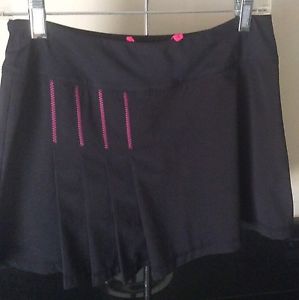 Athleta Skort Size XS Black Pleated Front With Hot Pink Accents