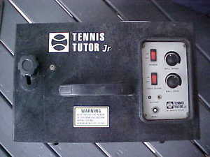 Tennis Tutor Jr. Oscillating Ball Bat Sports  Machine + Charger & NEW Battery