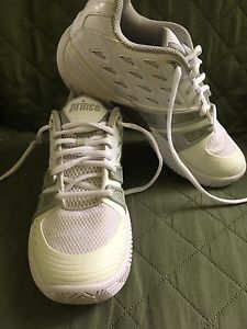 Prince T24 Womens Tennis Shoe - White/Silver- 8P378-105 PRISTINE, SEE DETAILS