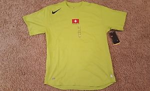 Nike Roger Federer RF Rare NWT Swiss Dri fit Tennis T Shirt Mens L