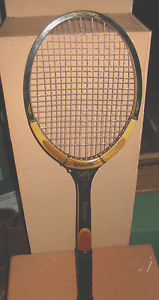 Vintage Wilson Advantage Strata Bow 4 1/2 Medium Tennis Racquet