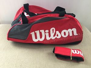 WILSON TOUR Tennis Bag Storage Shoulder Strap Red Pockets Zippers Duffle